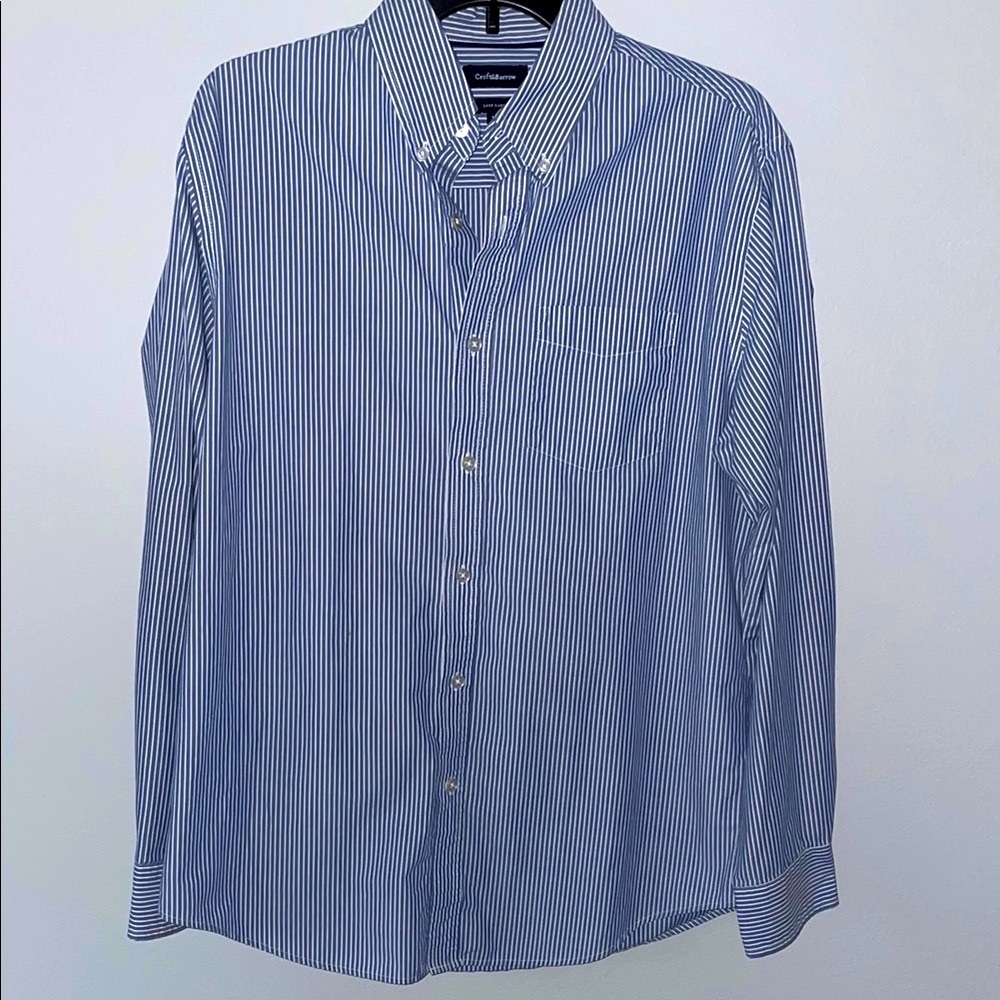 Croft & Barrow Size M Blue & White Striped Button Down Shirt